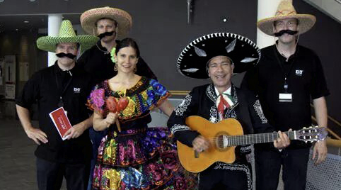 Pink Mariachi duo